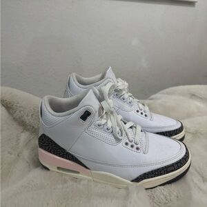 Jordan 3 Retro
Neapolitan Dark Mocha Women's